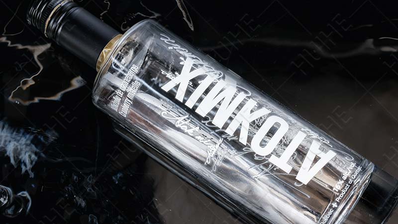 Custom vs Standard Glass Bottles-printing logo Logo d'impression de bouteilles en verre personnalisées ou standard