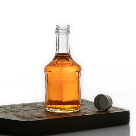 Bouteille en verre d'alcool miniature 50 ml avec bouchon &agrave; vis