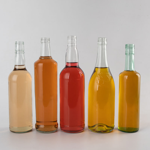 500 ml 750 ml bouteilles d'alcool en verre rondes avec couvercles à vis