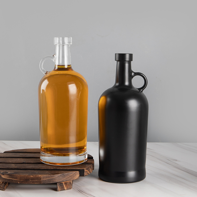 Bouteilles en verre d'alcool transparente blanc noir sur mesure 75cl