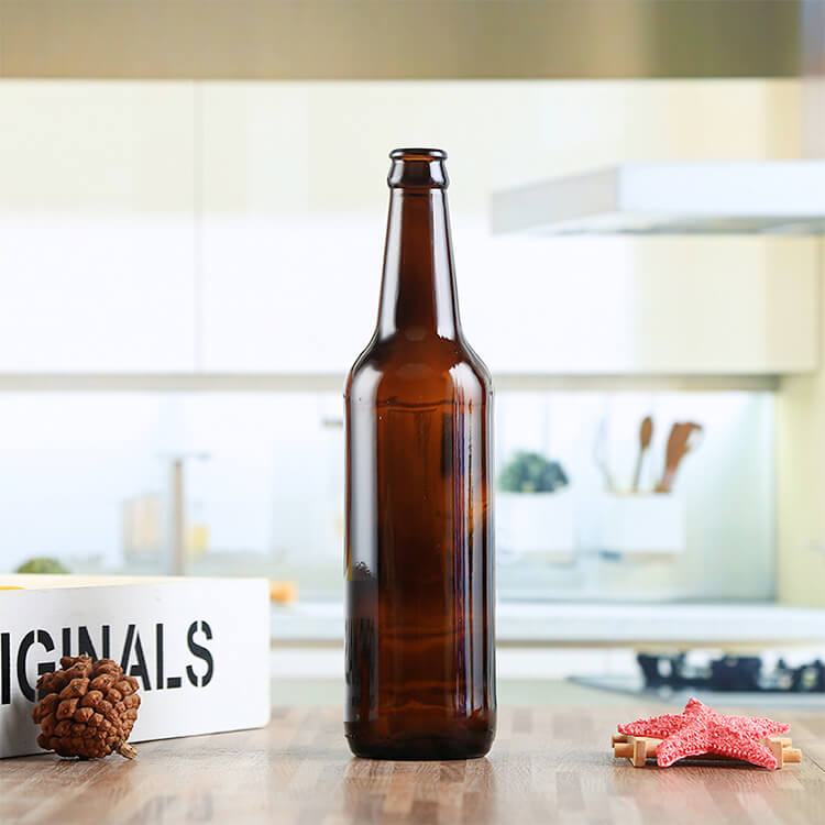 bouteille de bi&egrave;re &agrave; long col