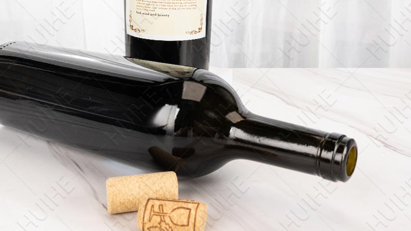 Comment emballer des bouteilles en verre dans un bagage - bouteille de vin &agrave; long col