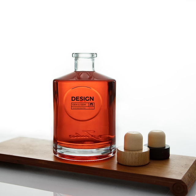 Round 375 ml en verre bouteille de tequila avec couvercle en liège