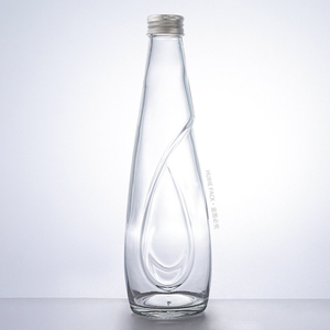 Bouteille d'eau en verre de conception unique de 330 ml, vente en gros personnalis&eacute;e