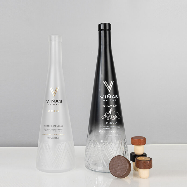 500 ml 700 ml en gros de bouteille de spiritueux en verre conique en verre avec bouchon de liège