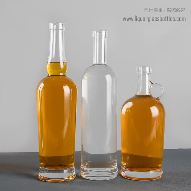 Bouteille en verre de silex Super Extra, finition en liège, avec dessus de barre transparent de 750ml