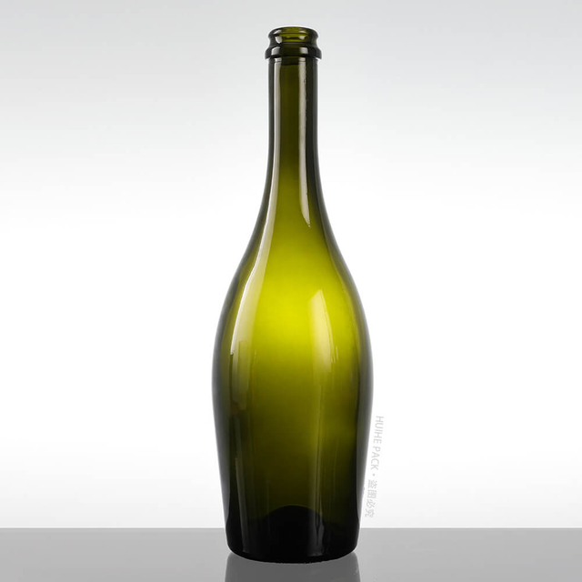 Bouteille de cidre en verre à ampoule incurvée vert foncé de 750 ml avec bouchon couronne