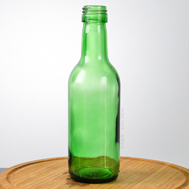 Bouteille en verre de saké Sujo de Corée verte de 150 ml en gros