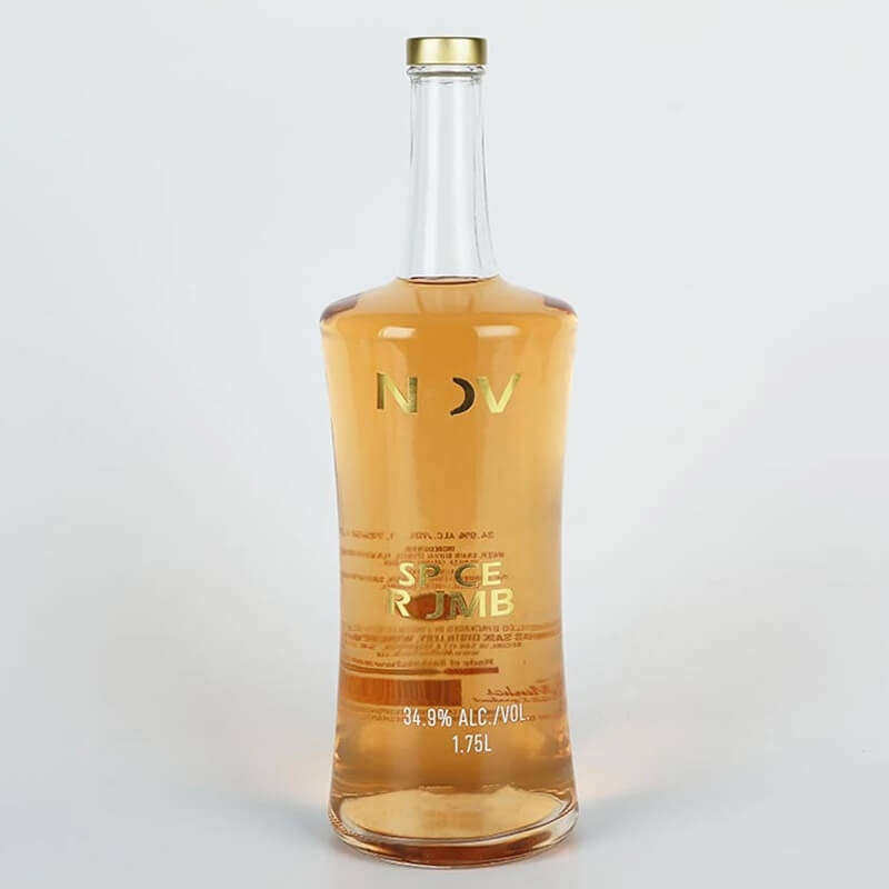 Tr&egrave;s grande bouteille de vodka en verre de 1,75 L