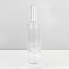 700 ml Bouteille d'alcool en verre de bouteille mince en relief avec bouchons