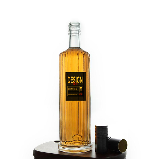 Bouteille d'alcool en verre à rayures à rayures 75cl de haut