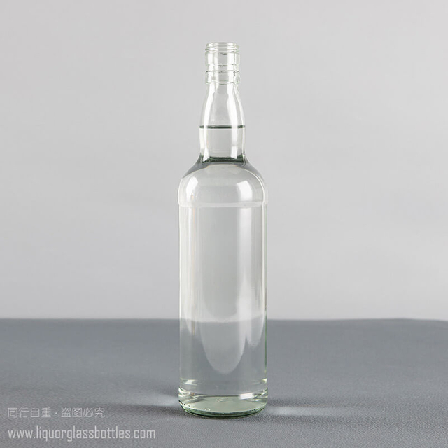 Bouteille de whisky écossais en verre de silex transparent rond rond de 720 ml en gros