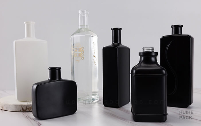 esprits carr&eacute;s plats