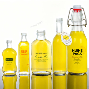 Mini de petites bouteilles limoncello