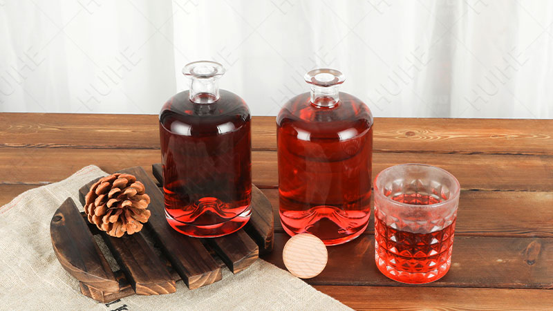 Bouteille d'alcool ronde classique - bouteille d'alcool d'herboriste