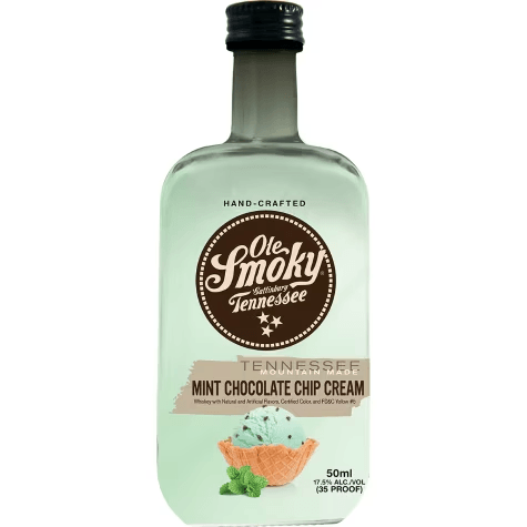 Bouteille de cr&egrave;me de whisky aux p&eacute;pites de chocolat et &agrave; la menthe fum&eacute;e Ole de 50 ml