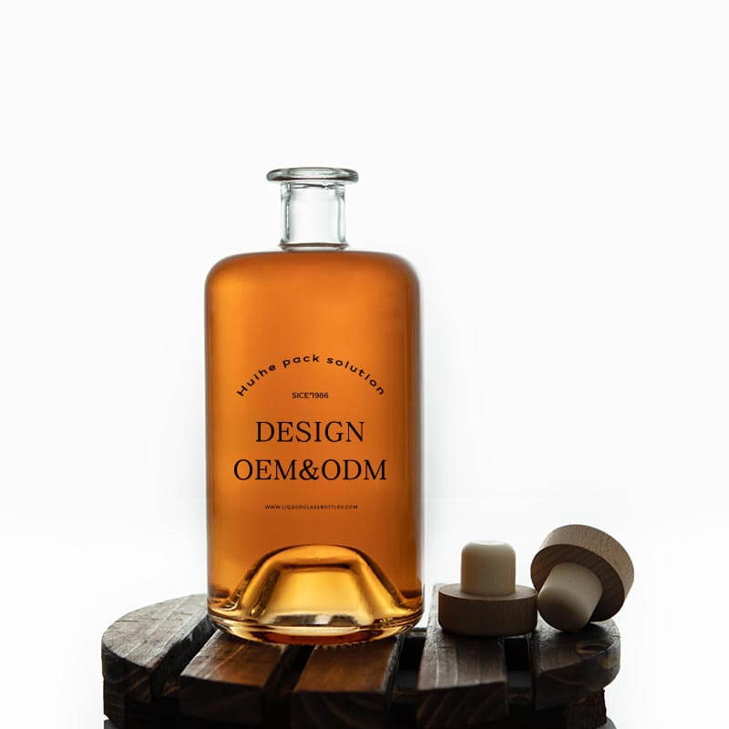 Bouteille d\'alcool en verre rond