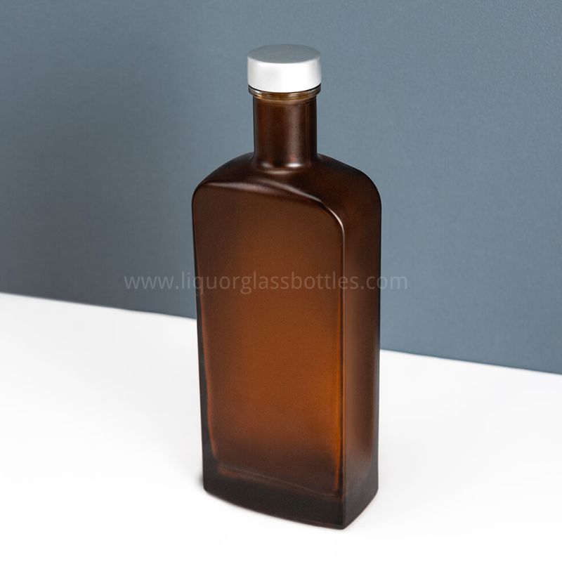 Bouteille d'alcool ambré de 375 ml