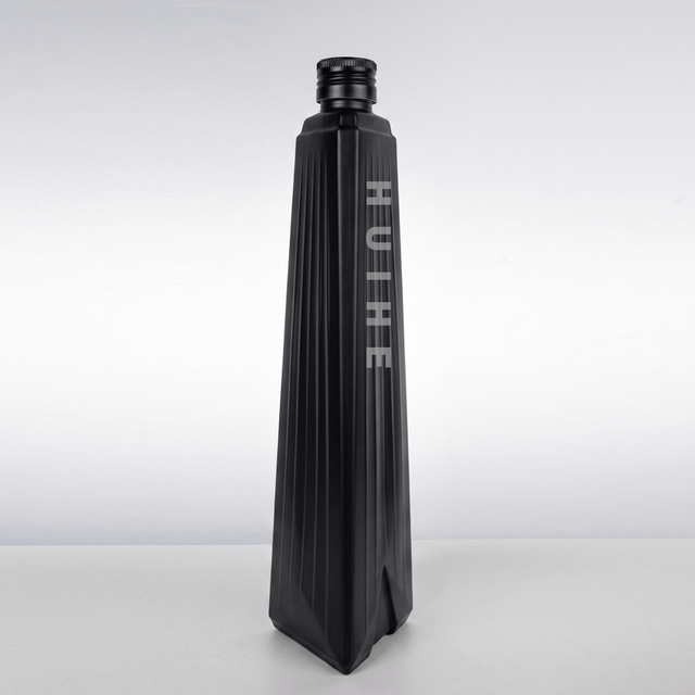 700 ml de motif triangulaire &eacute;lanc&eacute;e