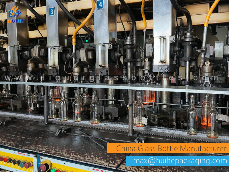 Organigramme &eacute;tape par &eacute;tape du processus de premi&egrave;re commande de bouteilles en verre B2B, de la demande d