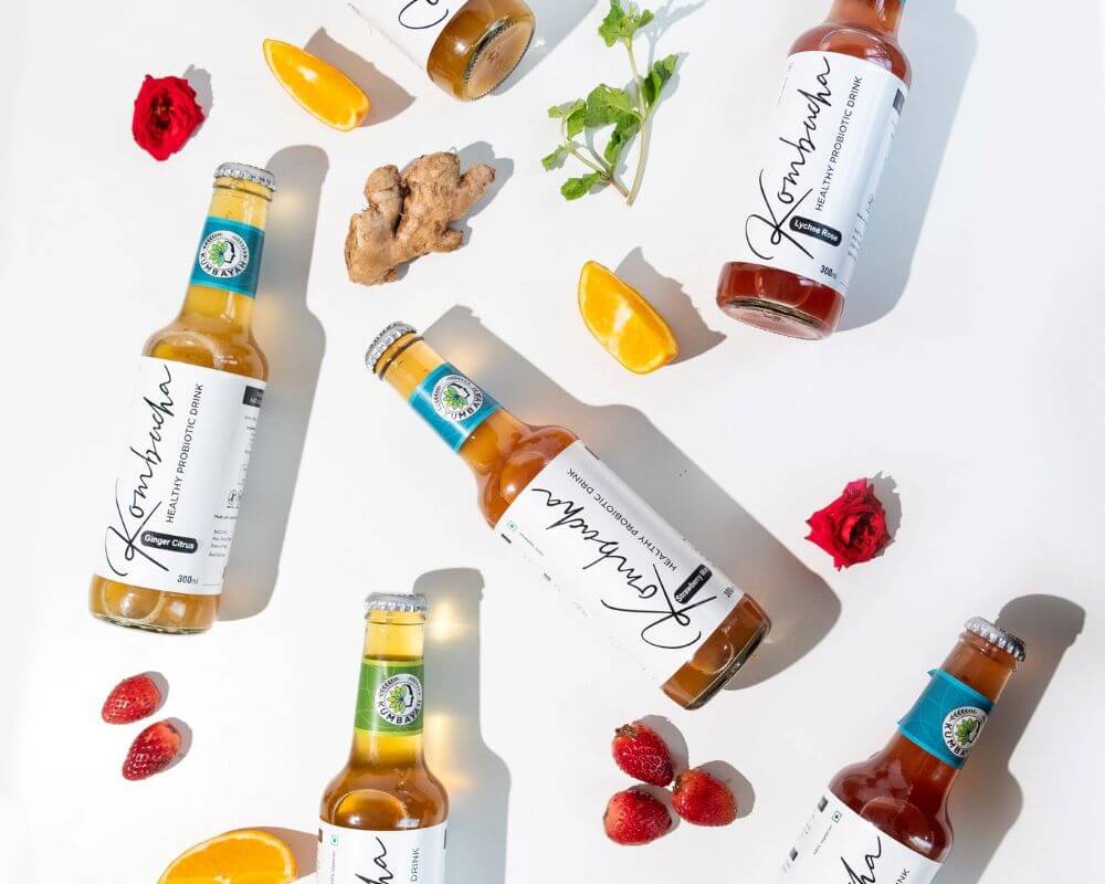 kombucha-fonctionnelle-boisson-bouteille-en-verre 02.jpg