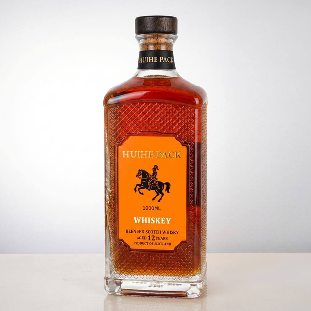 Bouteille d'alcool en verre carr&eacute; en relief de 1000 ml