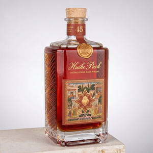 Bouteille de whisky en verre &agrave; prisme rectangulaire avec une meilleure adh&eacute;rence
